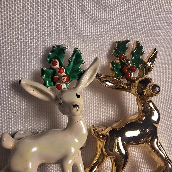 2 Gerrys Vintage Christmas Reindeer Pair Pin Brooch Iridescent Enamel & Goldtone - Picture 5 of 6